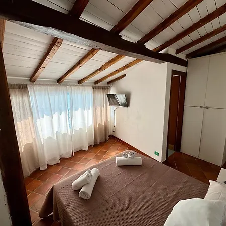 Golden Apartment